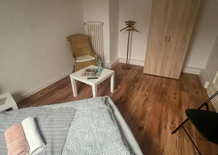 홈스테이 Einfache Monteurzimmer In *